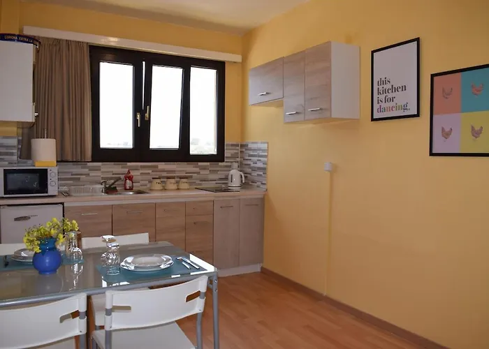 Funky Nest - A Cozy In Zipari Apartment