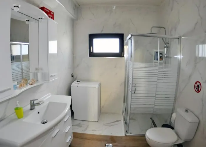 Funky Nest - A Cozy In Zipari Ziparion